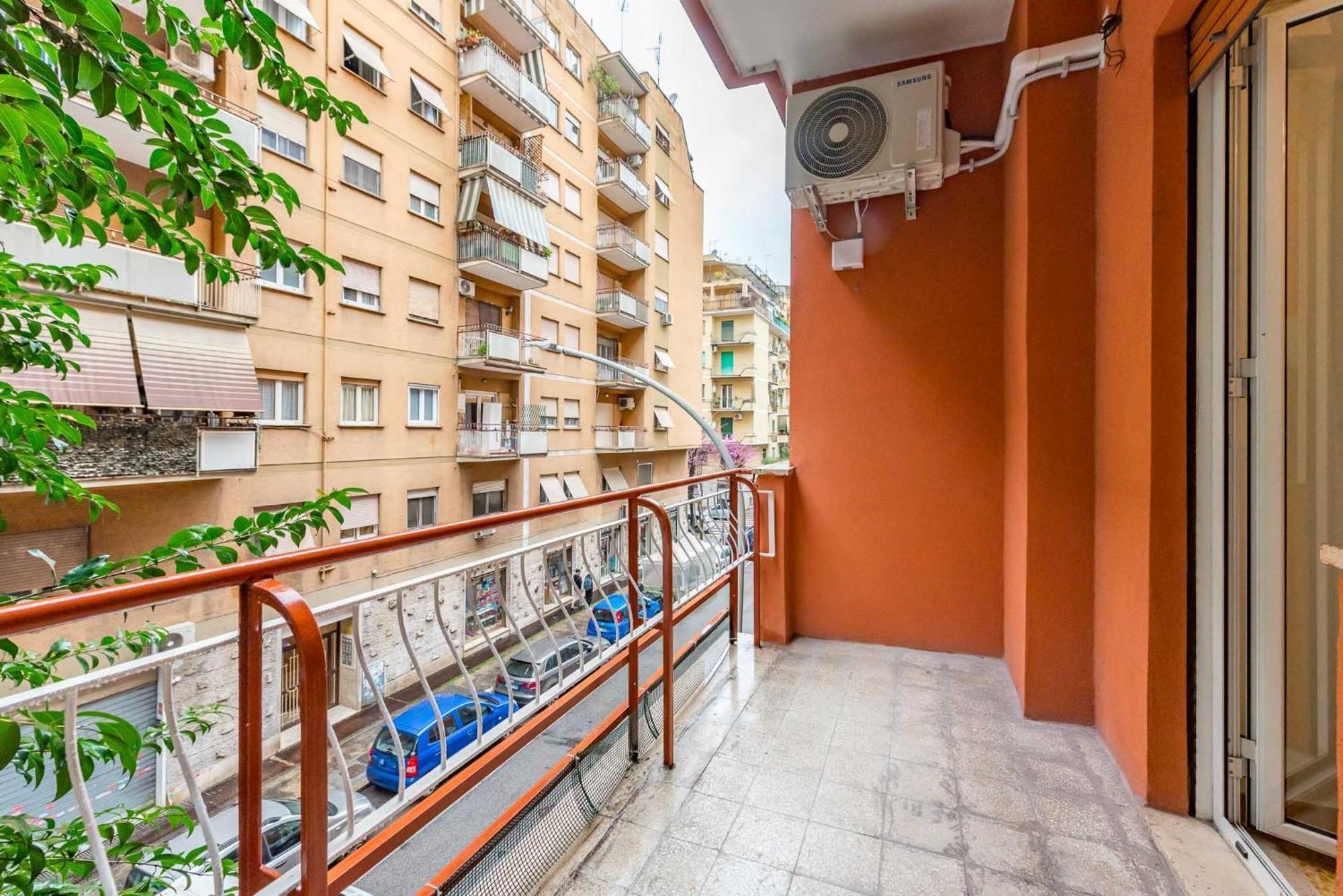 Iolanda Fine & Spacious Flat Appartamento *